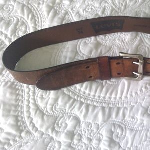 Levi's dark brown leather belt size 34